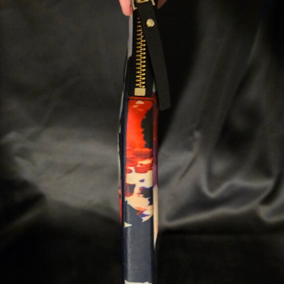 Kate Spade Floral Laptop Case – 13”/14” Sleeve - Picture 6 of 6